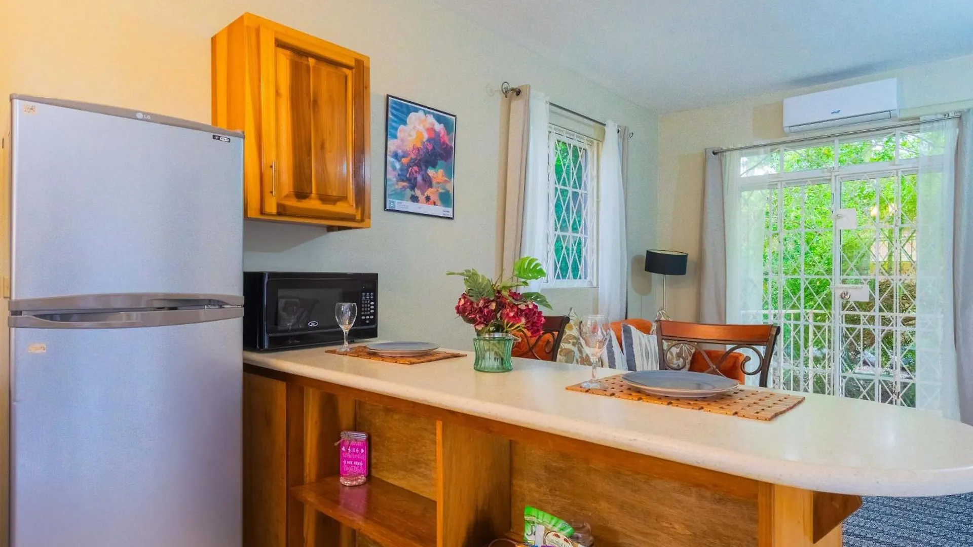 Musgrave Annex- Comfy 1 Bedroom Apartment On The Ground Floor Κίνγκστον Τζαμάικα